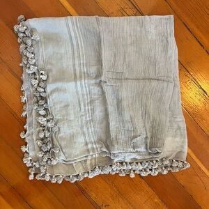 Grey Textured scarf with Tassels